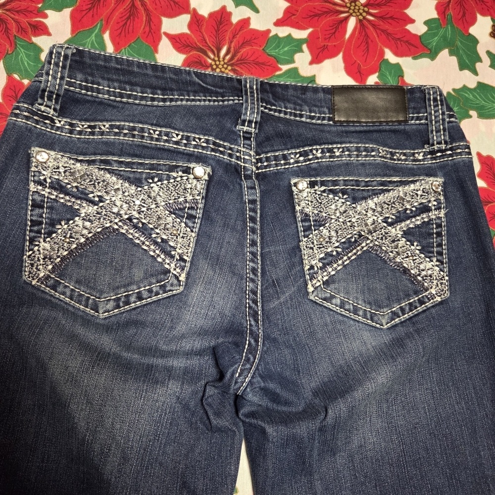 Shyanne Mid Rise Boot Cut Rhinestone Jeans Size 28 Reg